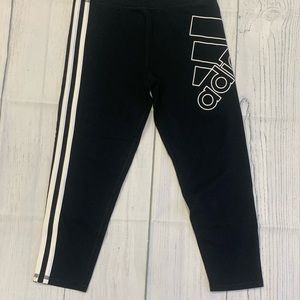 •Girls adidas crop length leggings